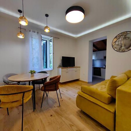 Relax And Enjoy Apartments Split Buitenkant foto