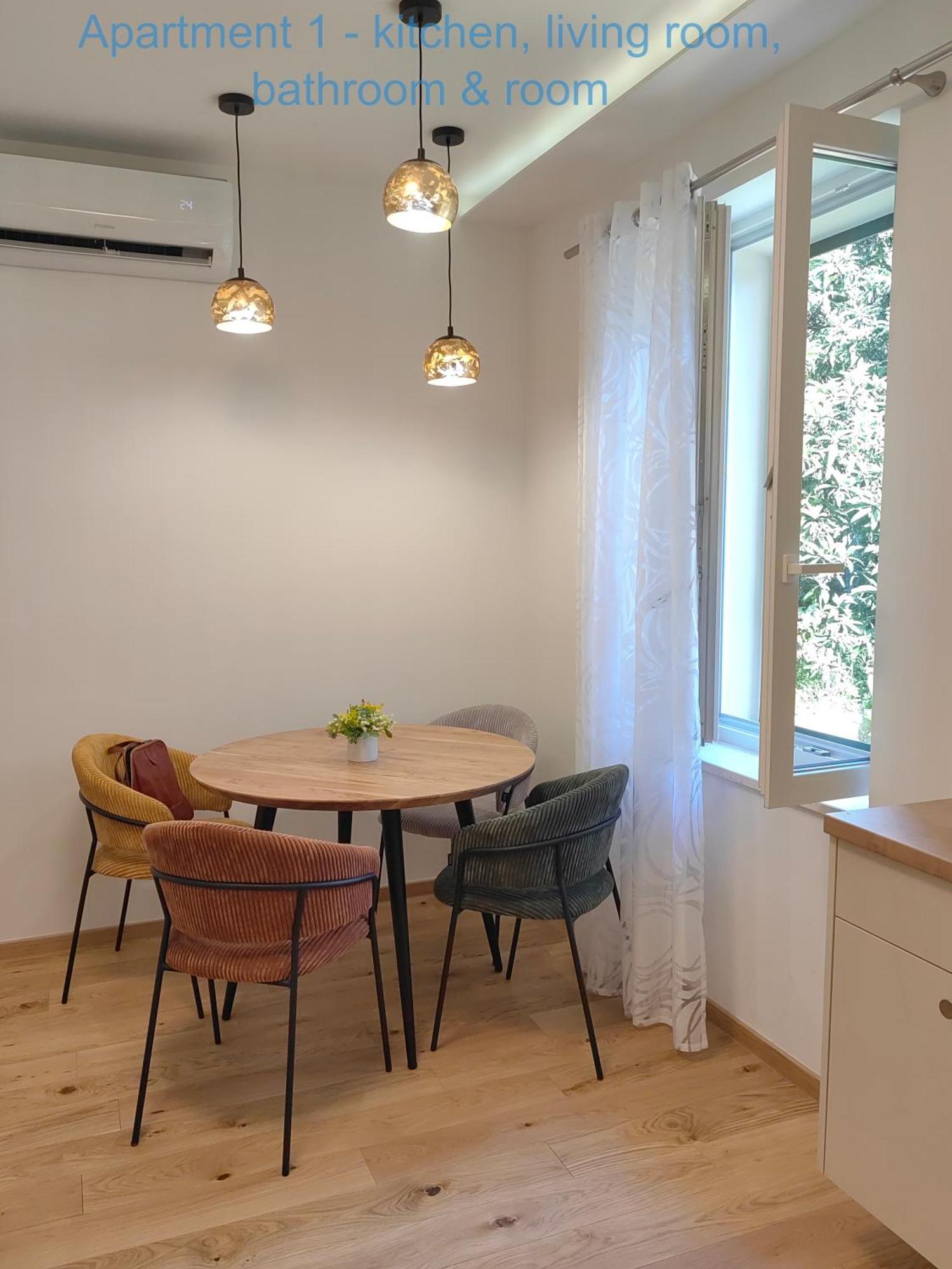 Relax And Enjoy Apartments Split Buitenkant foto