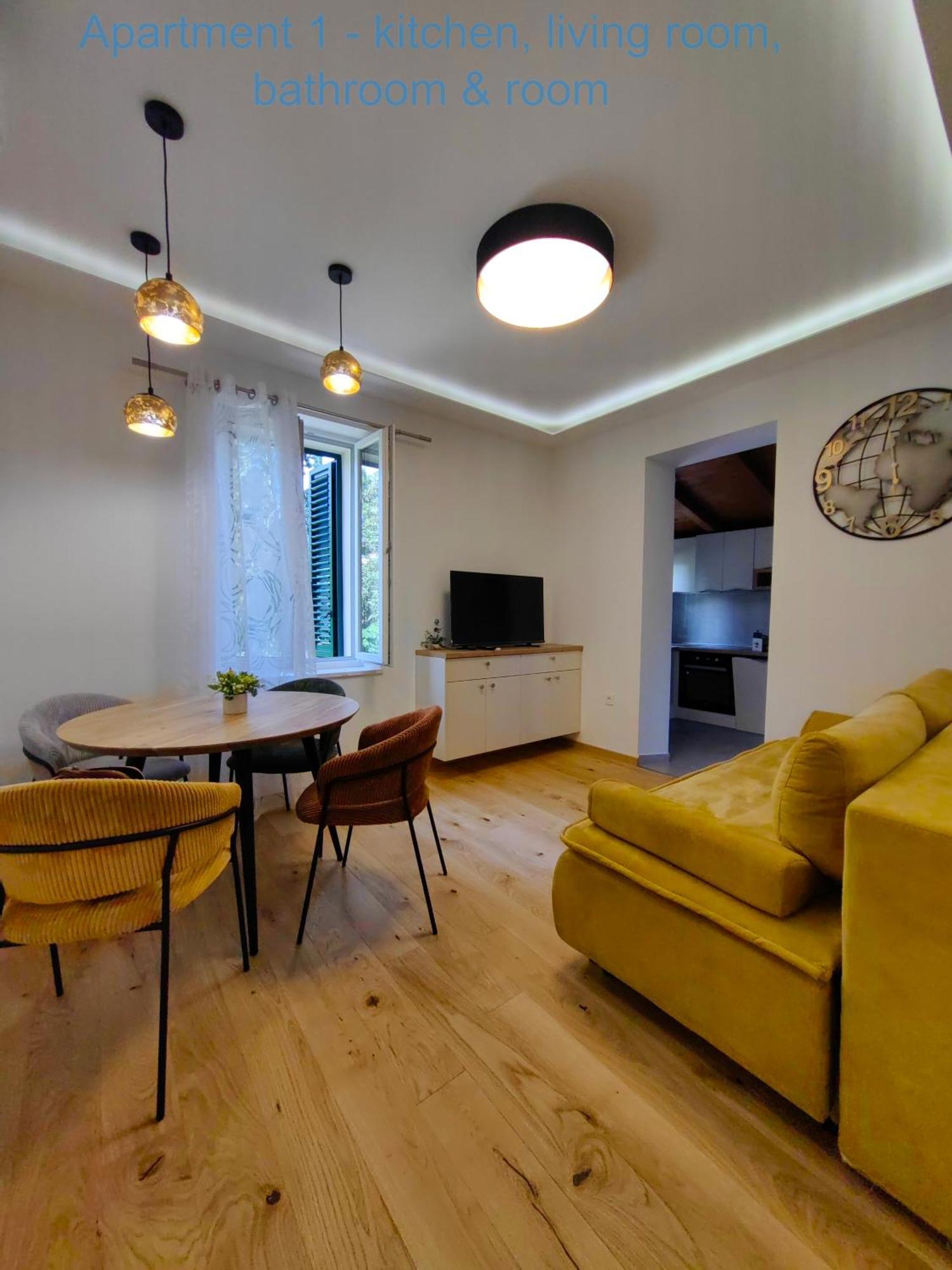 Relax And Enjoy Apartments Split Buitenkant foto