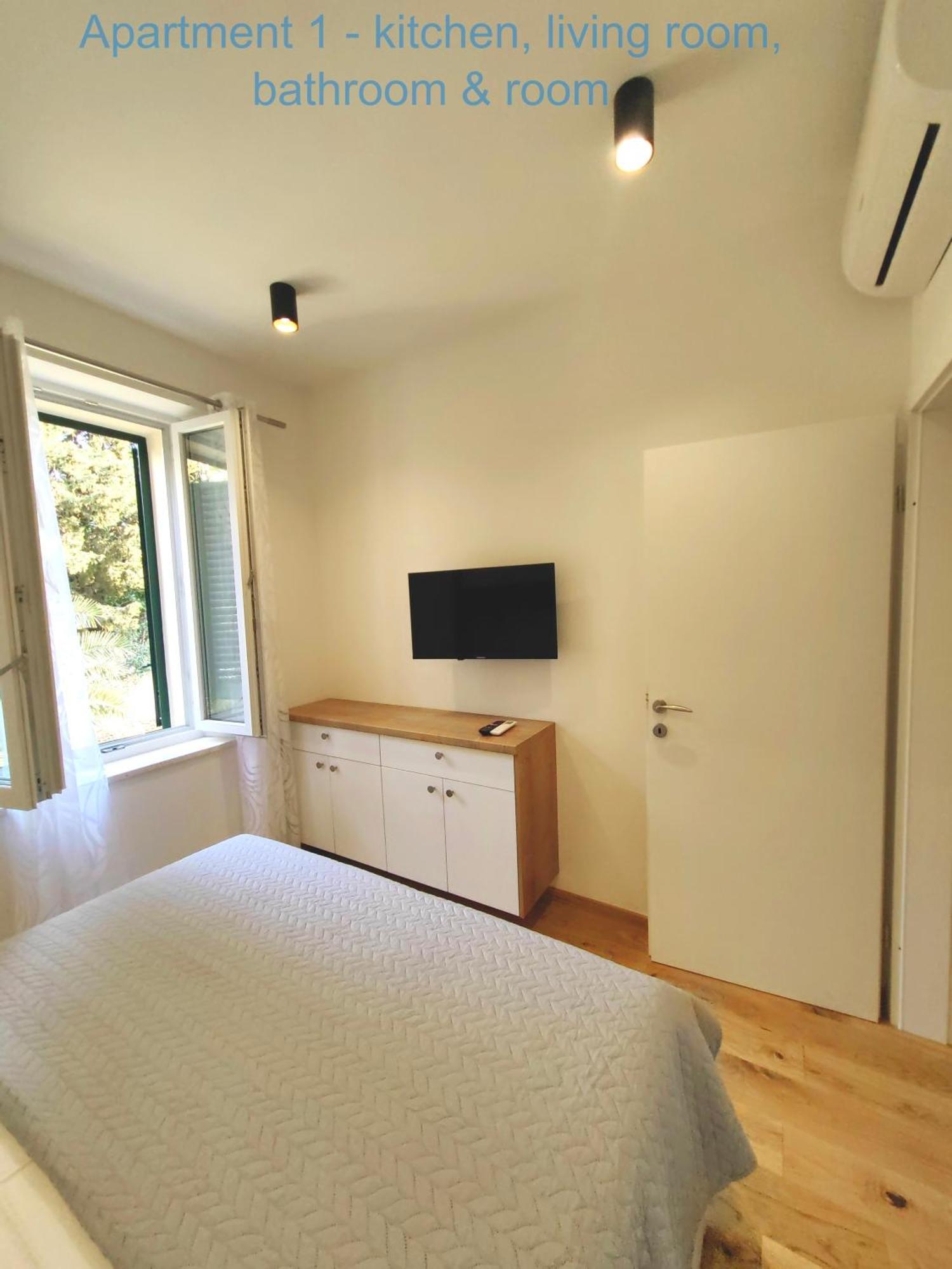 Relax And Enjoy Apartments Split Buitenkant foto