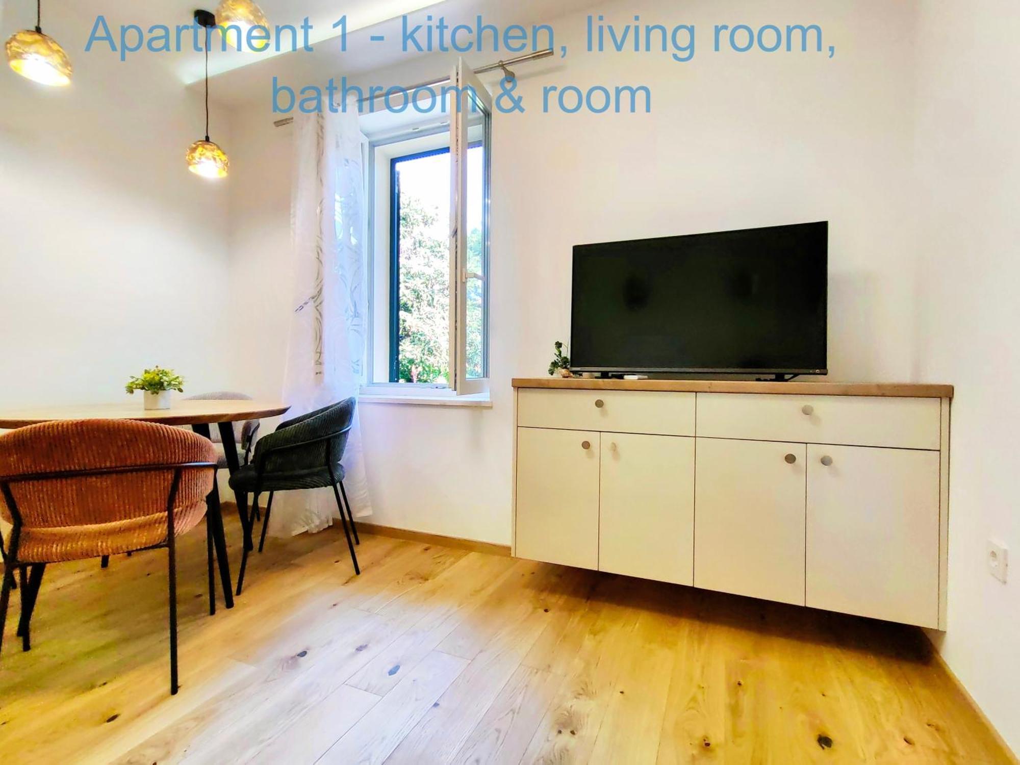 Relax And Enjoy Apartments Split Buitenkant foto