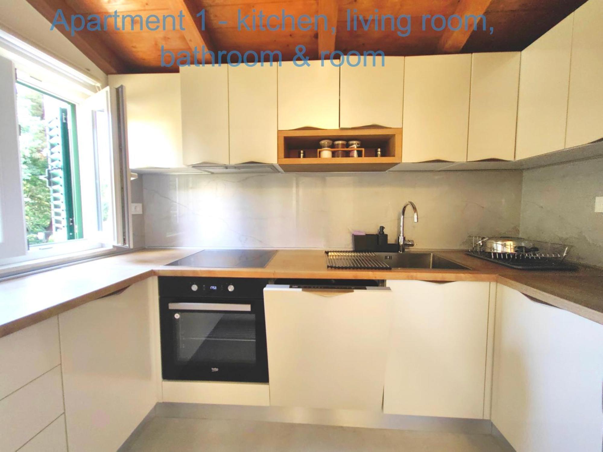 Relax And Enjoy Apartments Split Buitenkant foto