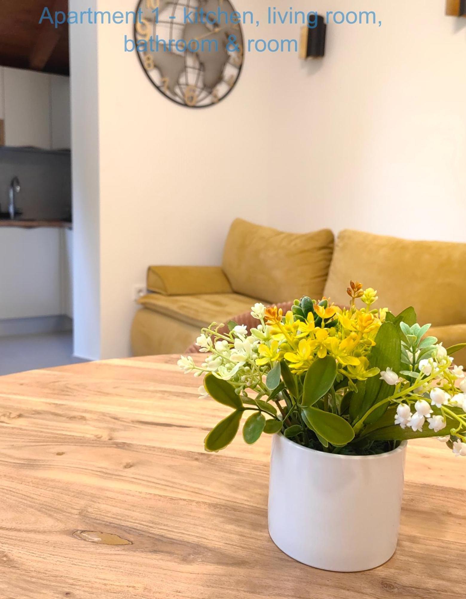 Relax And Enjoy Apartments Split Buitenkant foto